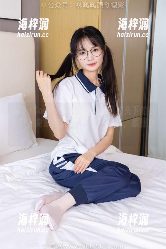 BoBoSocks袜啵啵-小甜豆 BoBoSocks袜啵啵 - 这半蹲镜头下的小甜豆,竟然也能让人想到了泡面,原图立马下载!
