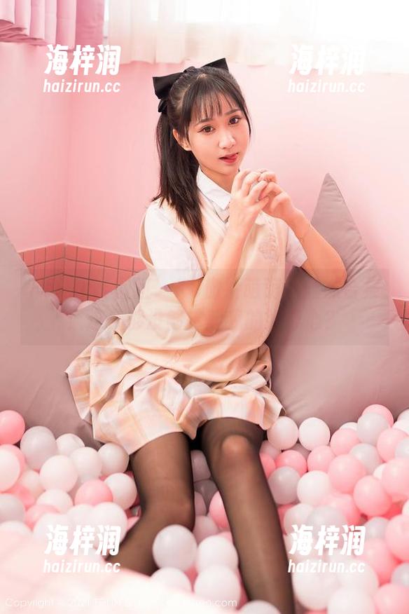 Feilin嗲囡囡 - K8傲娇萌萌的丝袜合集：这条够没够撑起我的好奇心？