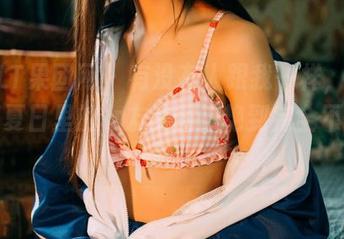 GIRLT果团网 – 有没有人跟我一样，被黄歆苑夏日里的女友美图惊艳到完全不想动了？