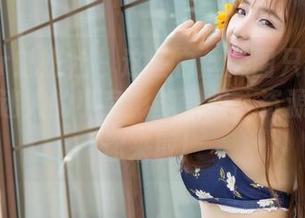 MiStar魅妍社 – 这些白丝美图只有Miki兔那个迷人的小身影能驾驭，资源存满等你来取！