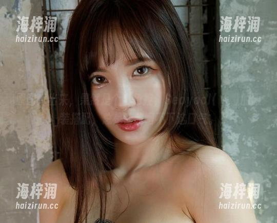 原图秀出来，果然是个白色控，Seoyool(서율)的服装搭配，总是让我咽不下这口气。