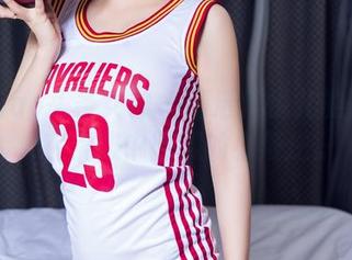 TouTiao头条女神 – 精选信悦儿的高跟鞋，在优雅中隐藏的小叛逆。