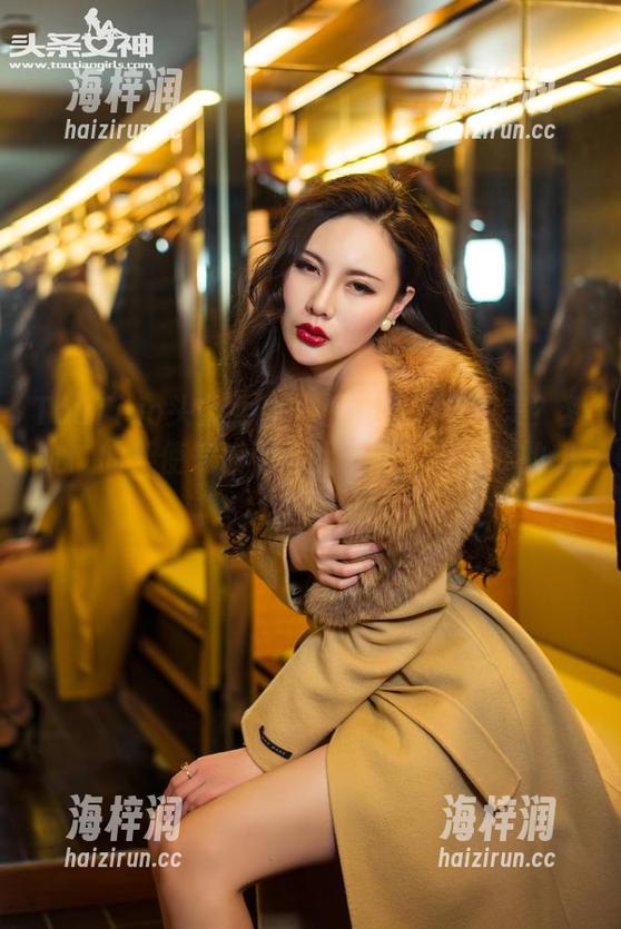 TouTiao头条女神 - 原图到底有多美？梦心玥的天使气质可不止于此，分享你的想法吧！