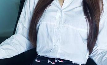 TuiGirl推女郎 – 走过李丽莎的高跟鞋，图包也在低语