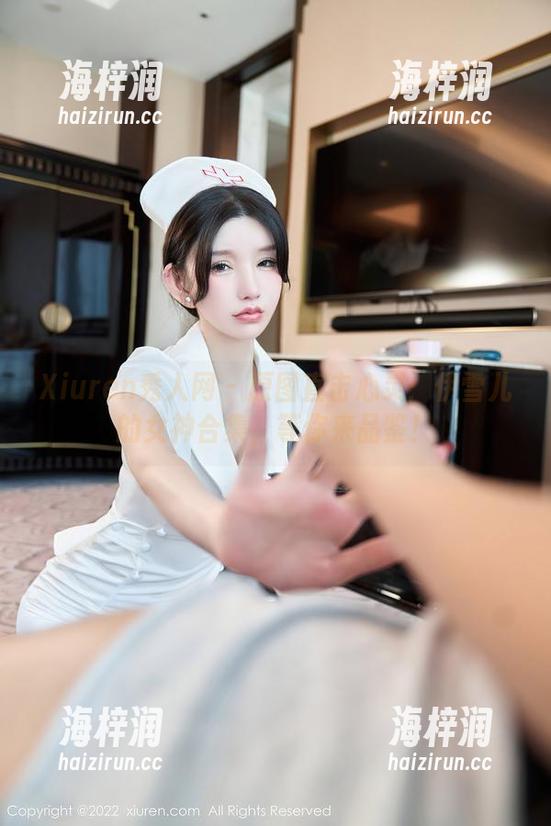 Xiuren秀人网-伊雪儿 Xiuren秀人网 - 原图直击心灵:伊雪儿的女神合集,等你来品鉴!