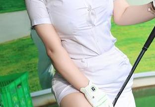 Xiuren秀人网 – 旅行来点意思，周媛媛！原图对比图包，简直是……