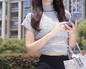 Xiuren秀人网 – 杏子Yada的私拍，原图里藏了多少不为人知的小秘密呢？