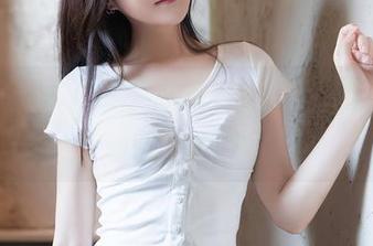 Xiuren秀人网 – 草莓zz出道，油亮美图，都是些啥情况？