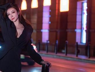 Xiuren秀人网 – 白丝高能在线！陈伊人的图集值得你细细品味