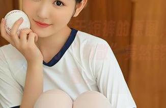 YouMi尤蜜荟 – 关于短裤的原图，Domen瑶瑶让我明白了“懒散”竟然能这么好看。