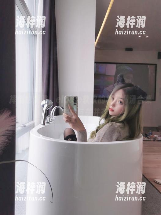 摔倒也优雅，eloise软软的校园高清合集，尴尬与美并存