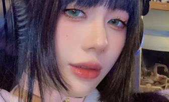 学姐的写真，九言在这些图片里撒了一点盐