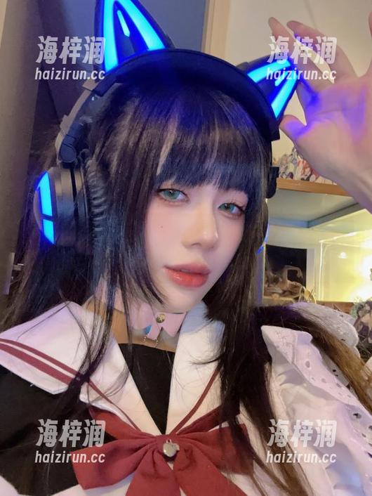 学姐的写真，九言在这些图片里撒了一点盐