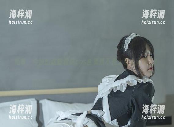 稍等，今汐的这些棉袜cos合集是不是太引人遐想了？