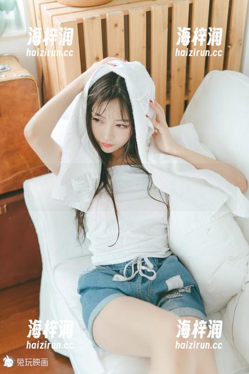 兔玩映画的蕾姆和狂三写真：下载后，别怪我把你们P成小人儿哦