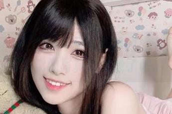 微密圈 – 2023年又有新福利！十万口草莓粥粥的写真也太撩了吧。