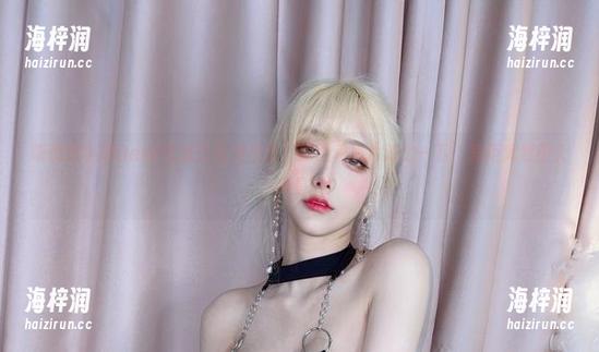 听说啾小妍Deer变成了金发芭比？原图和照片对比一下，差距竟然不大，真是扯！