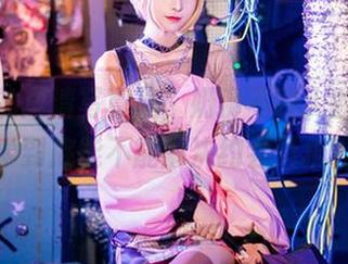 白衬衫的高清写真里，奶狮不咬人的着装哲学到底能不能解决约会危机？