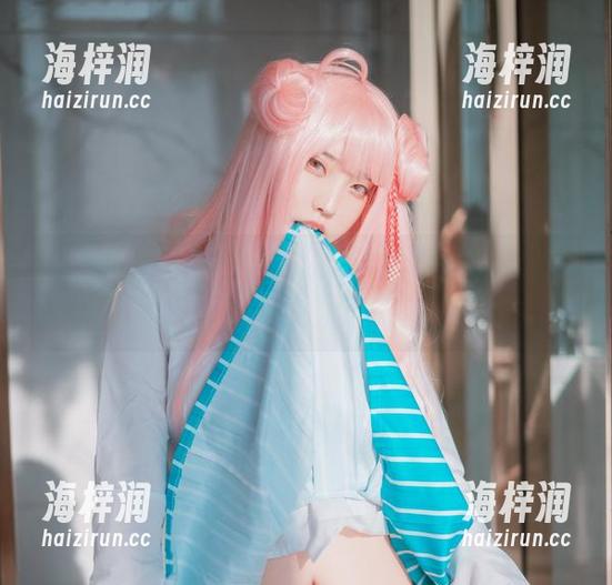 宋哈娜的LoozyNO.02点心合集，咳咳，看这构图，我可不是只想尝尝味道