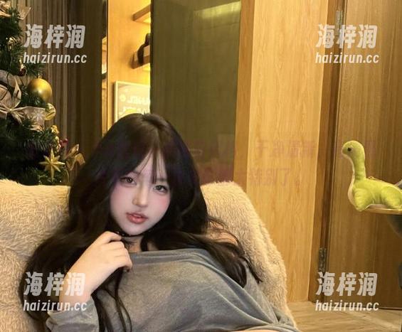 微密圈 - 小u优优子的黑白风格，干净清新，高清照片里的每一块光影都太特别了。