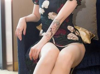 小女巫露娜的制服秀：这可不是大韩航空的模特儿，只是真实的她！无圣光+图包。