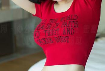 尤果网 – 办公室朋友注意了！曾嘉琪的职业装画册不容错过