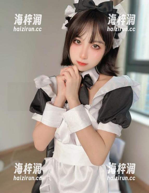 原图更新，布丁大法的蓝白条纹喵，让我在屏幕前晃了一下。