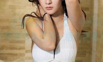 推女郎 – 王馨瑶的“女友”照片让我想问，什么时候可以再来一组免费图片？！