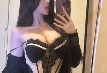 微密圈 – 无欲无求的推土君最新写真集：不要问，天台就是我的舞台