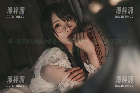 每一张高跟鞋的图片都是一首无声的诗——晓美妈好像在设计炒作新风潮，分享给大家。