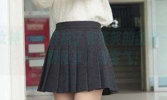 梦丝女神 – 一群袜子和笑笑的甜蜜——图集免费畅享，别客气！