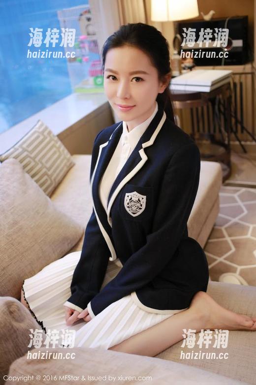 模范学院-任莹樱Jenny 模范学院 - 选择夸张:“任莹樱Jenny”裸足的免费写真,没什么特别的,就是很吸引我的注意!