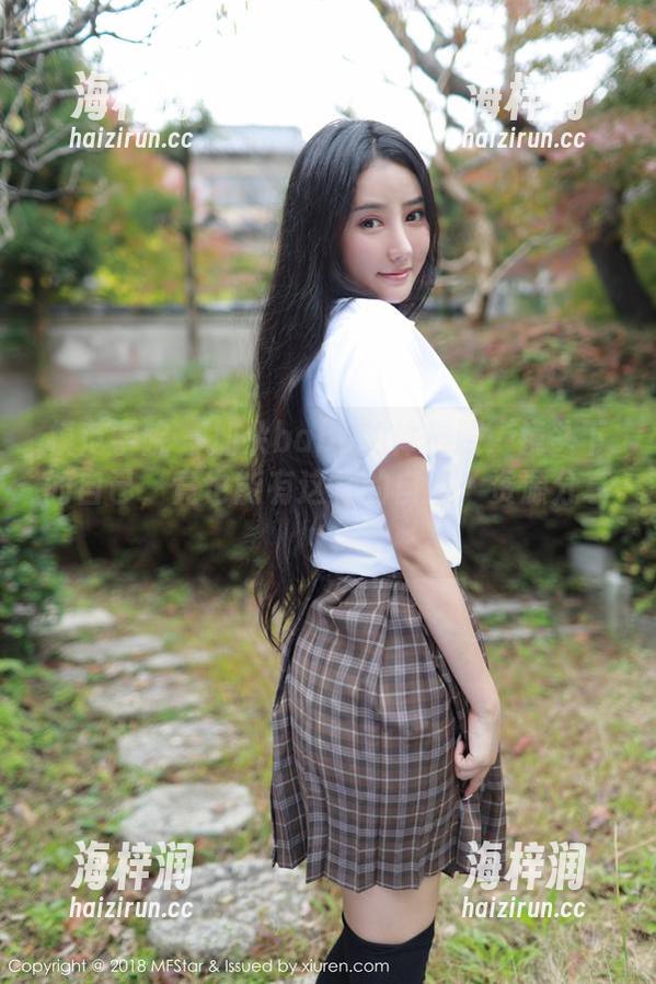 模范学院-加朵babe 模范学院 - 加朵babe的体操服:镜头下的自己,竟也能有这样的自然,资源分享!