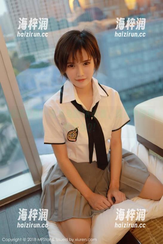 模范学院 - 宅兔兔的JK合集，照片中她居然这么Q！