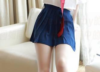 模范学院 – 柳侑绮Sevenbaby的黑色写生，原图如同一场潜藏在黑暗中的轻声细语。