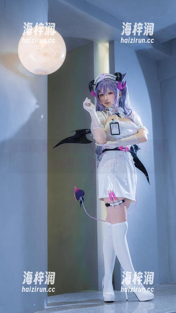 套装+定制=樱梨梨的写真，真心想问：她的衣服会不会迷路？