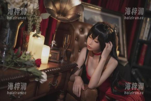 爱老师phd的女仆cos，居然比我家猫的打扮还要精致…