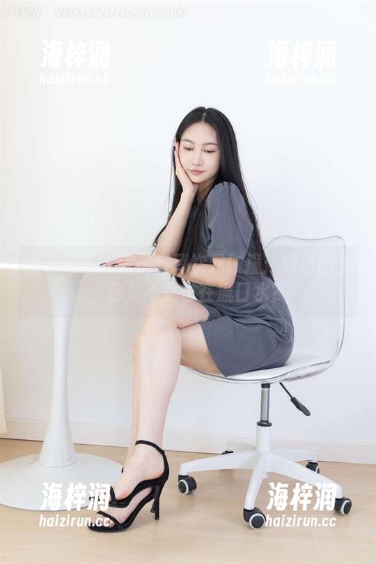 物恋传媒-案例猫耳 物恋传媒 - 案例猫耳次元碰撞:短裙图集,你是不是也在流口水?