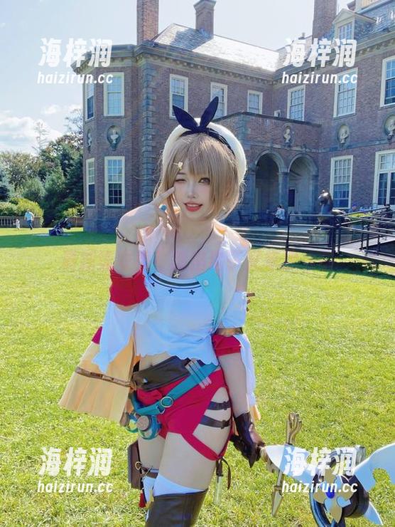 最新泳衣秀！狐洛洛子又来撩你啦