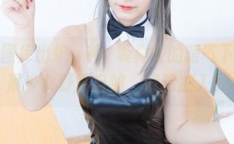 最新图库出炉，神楽坂真冬的暖气下，伸展少女舒展自如，好想加入！