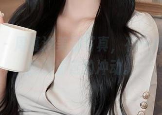 秀人网 – 周慕汐美脚写真，有一种让我想趁机偷走的冲动。