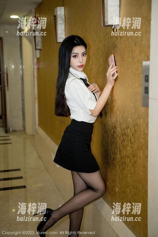 秀人网 - 美图来了，抖娘利世的双马尾可不只是个孩子气，关键是有种魔力，让人一直想看下去！