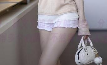 秀人网 – 林文文的兔女郎图包，分享的路上记得多个心眼，不然容易陷入土坑！