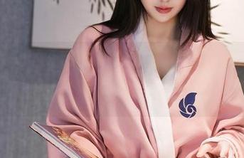 秀人网 – 虚实合一：虞姬儿的日常虽无圣光，原图却真实得吓人
