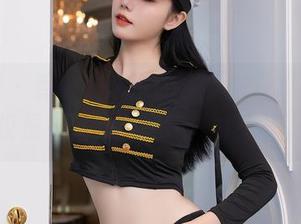 秀人网 – 香澄在东京的水手服，定制的不仅是衣服，还有每一寸心思。