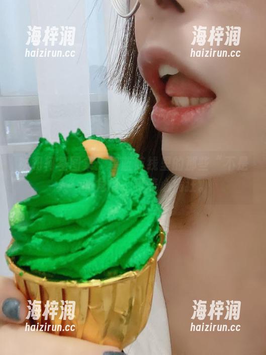 秋和柯基图集：碧蓝航线里的那些“不是人”的角度，真丧心病狂。