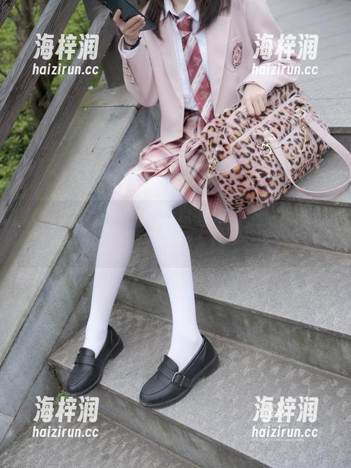 紧急企划-小恩 紧急企划 - 小恩的厚白丝在线上,百万款式让你挑花眼