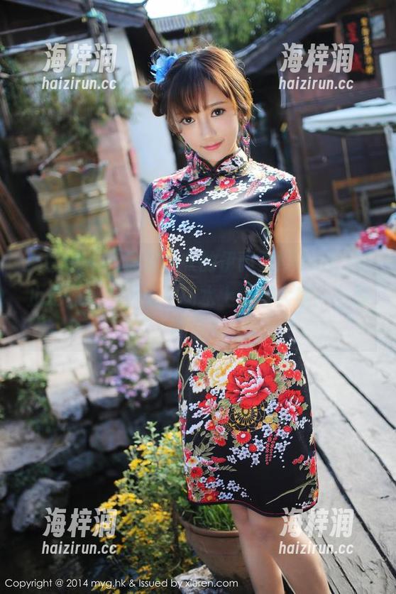 美媛馆 - “穿着泳衣的伊雨蔓Fiona，岂止是惊艳？更是一场水上滑稽大赛！”原图合集
