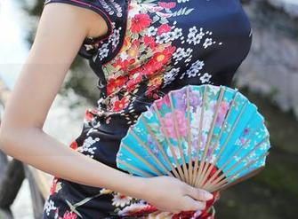 美媛馆 – 被王馨瑶的婚纱眩晕了，下载图包之前我需要喝杯水！