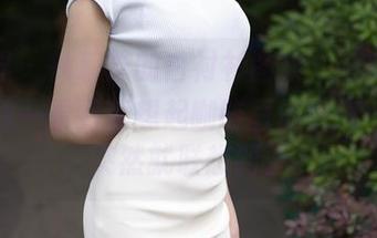 语画界 – 徐莉芝的白衬衫图集，不知道为什么我一看到就想起咖啡豆的香气…是的，突然就联想到了。